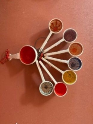 სურათი აზარფეშები, კომპოზიცია